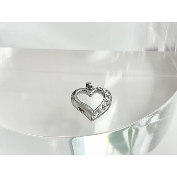 Vintage Silver Tone Rhinestone Heart Shaped Retro Love Pendant | Charm | Trinket - Picture 7 of 8